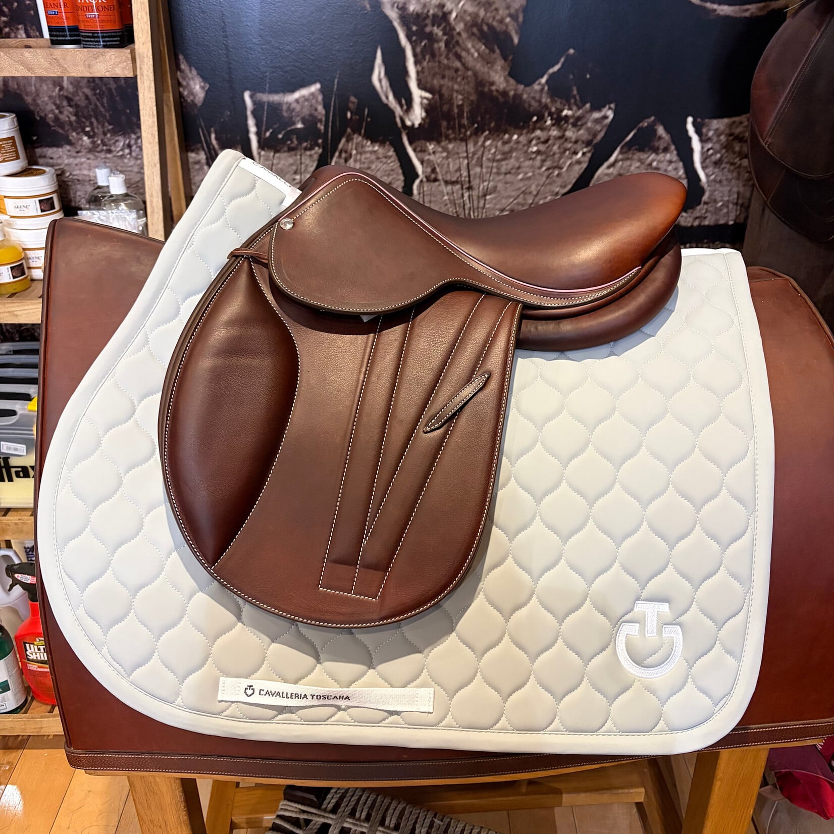 Butet Butet Jumping Saddle Non-Integrated Premium ,  L (Half Deep) Seat