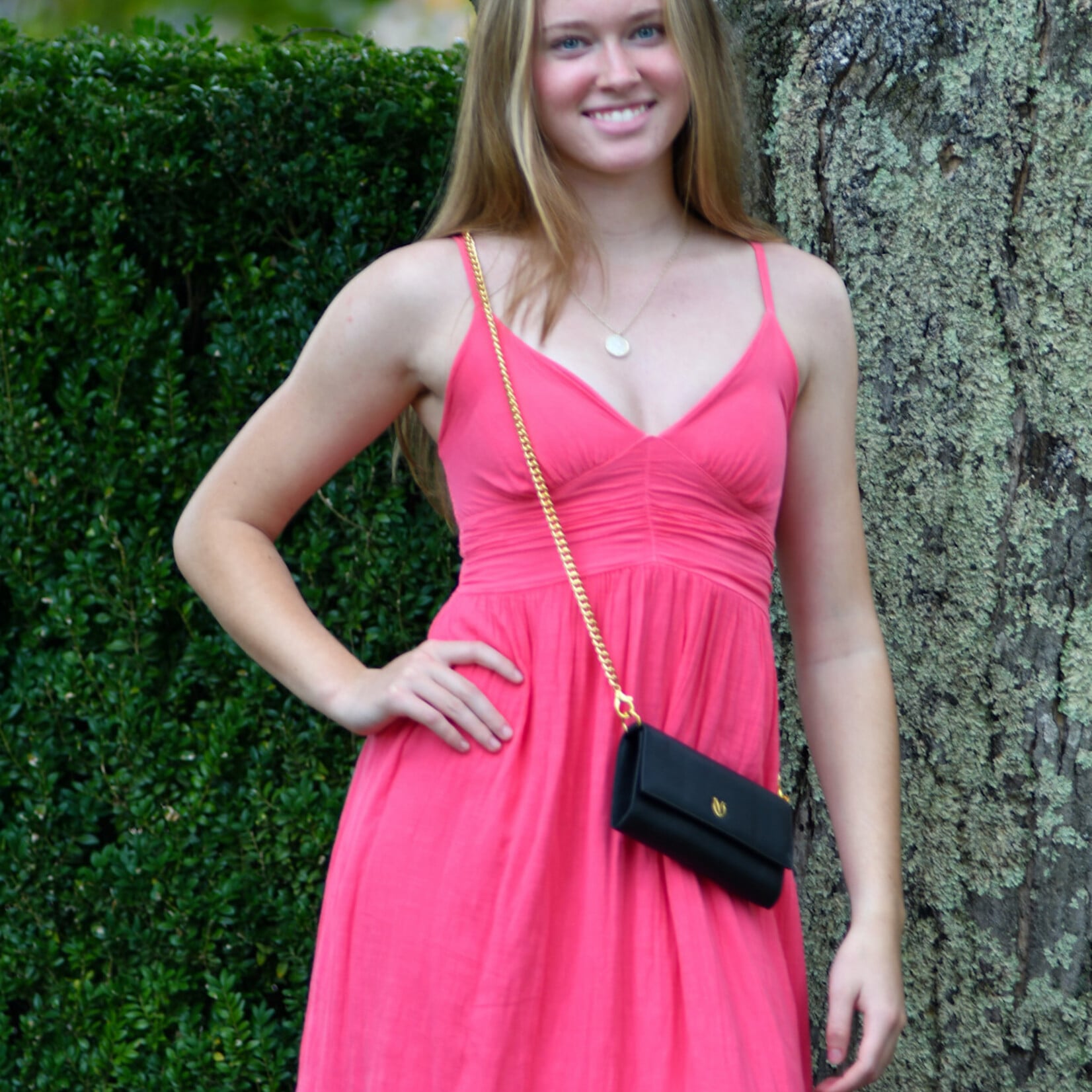Equivida EquiVida Belt Bag - Phone Case that converts into a Mini-Purse with 2 interchangeable straps