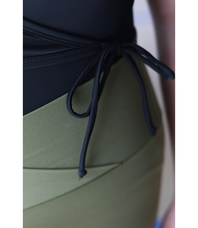 Ladies' The Madison Wrap Leo