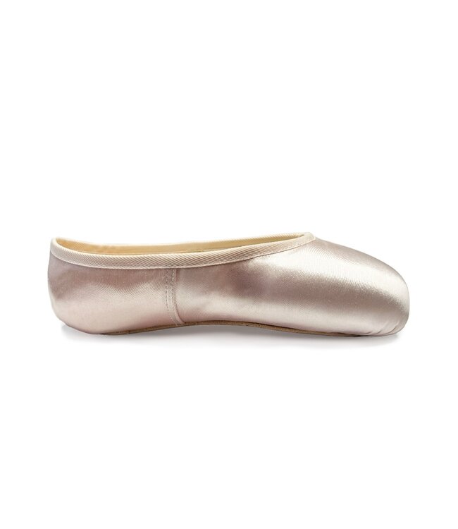 Mabe Pointe Shoes