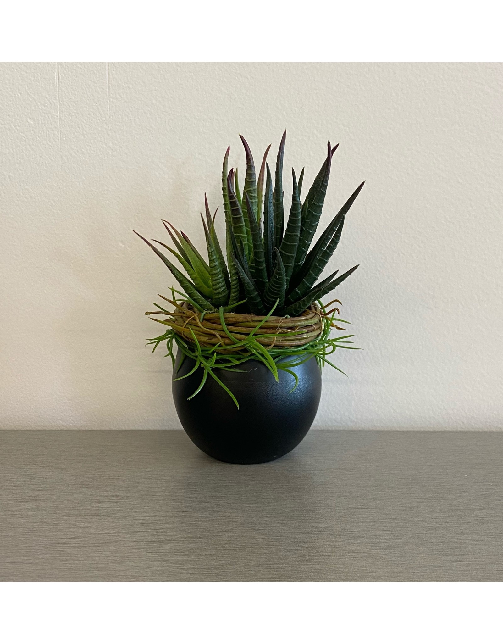 Small Artificial Grass Succulent Black Sphere Pot