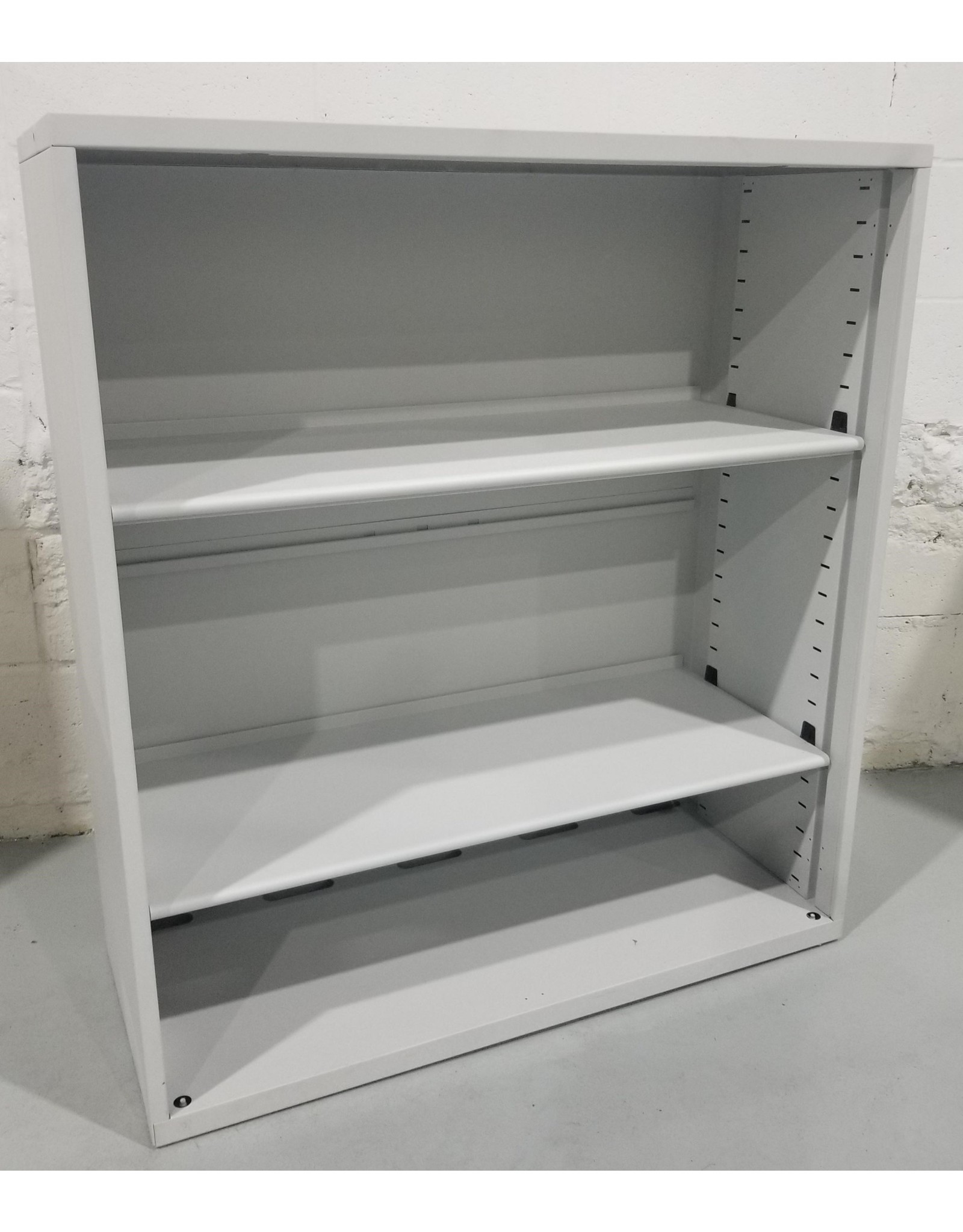 Steel Bookcase in White 42''H