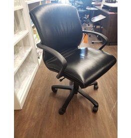 Used Teknion Harrington Black Leather Boardroom Chair