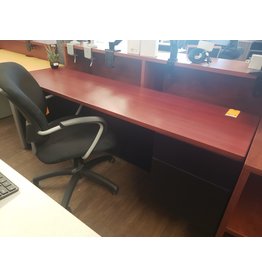 Henna Cherry & Black Straight Desk