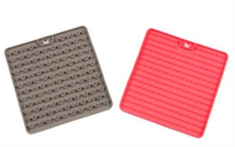 Messy Mutts Messy Cats Silicone Reversible Therapeutic Feeding & Licking Mat