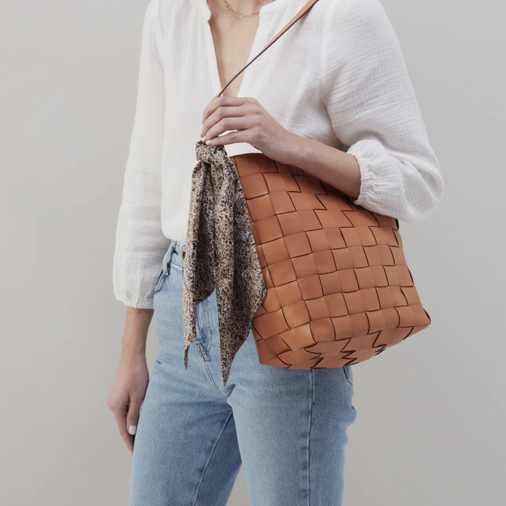 HOBO HOBO - Sky Shoulder Wheat Hand-Woven Leather