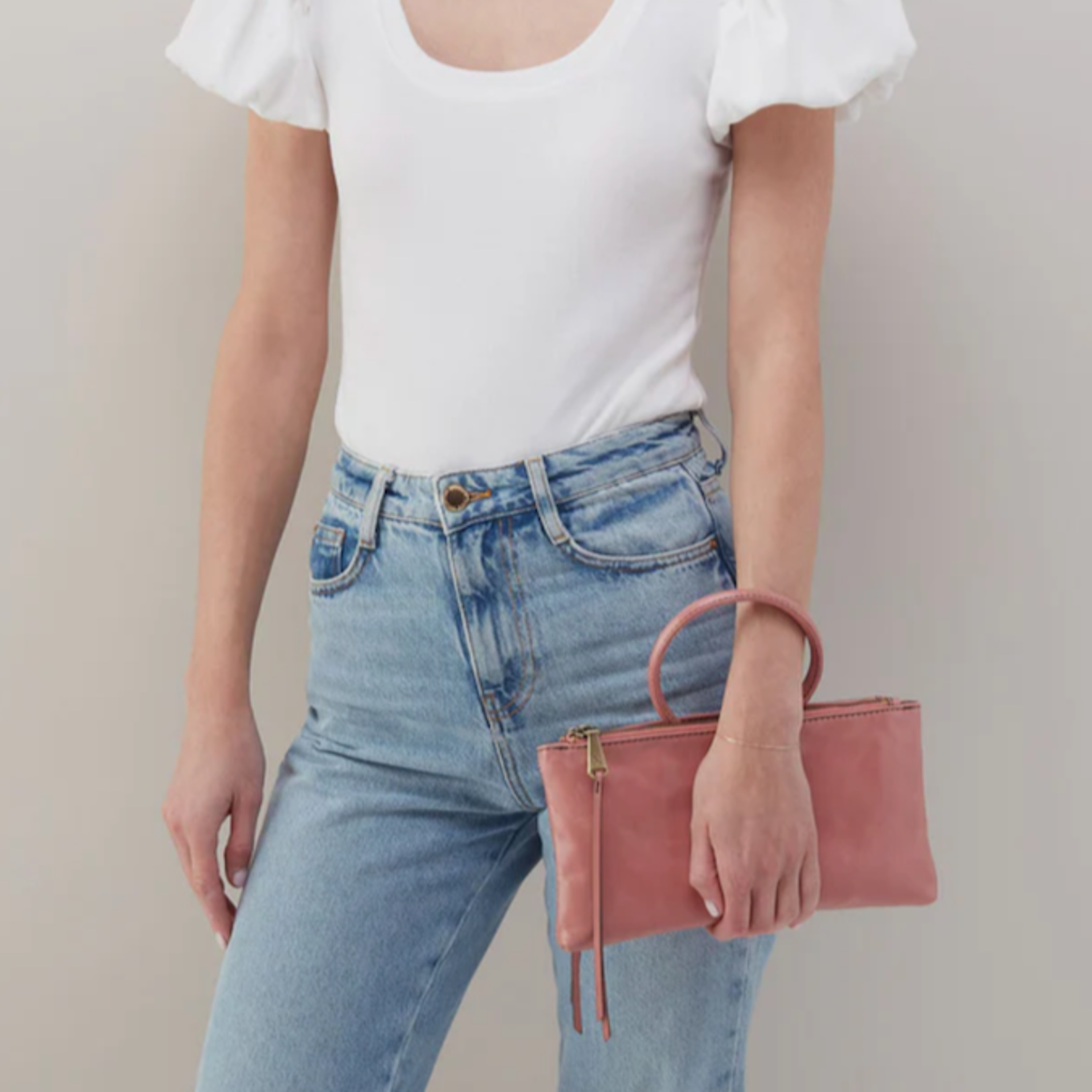 HOBO HOBO - Sable Wristlet Rose Polished Leather