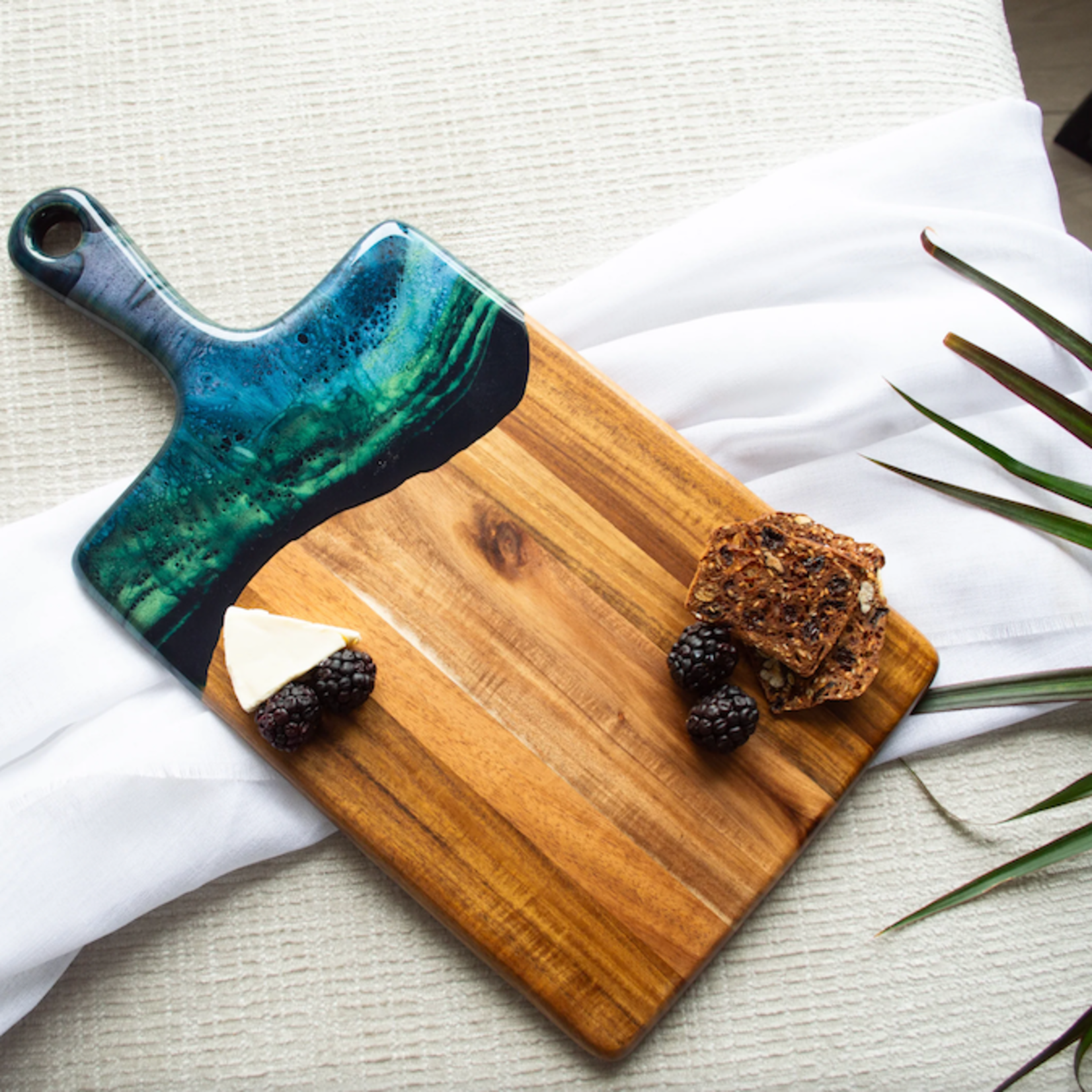 Medium Acacia Cheese Board