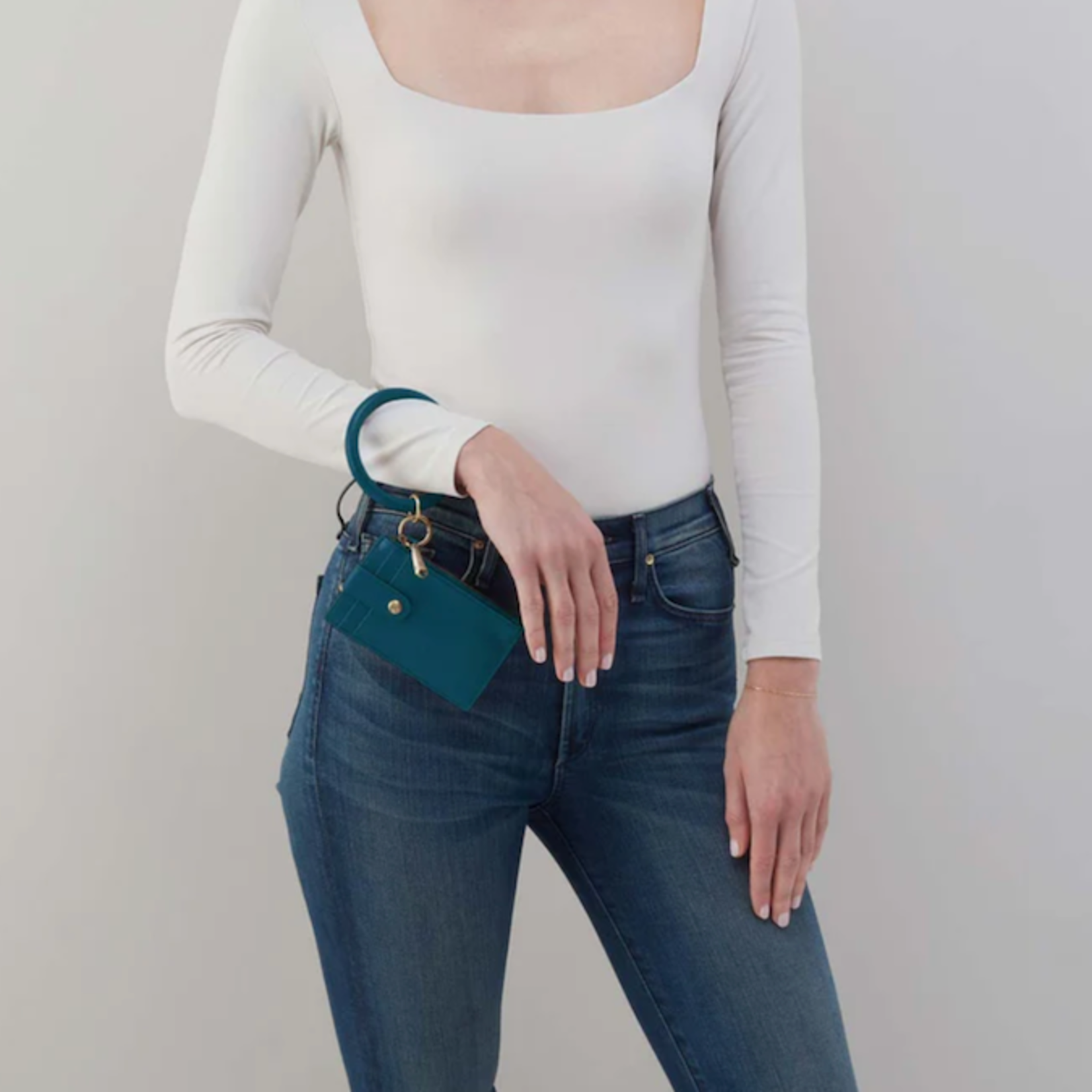 HOBO HOBO - Ring Credit Card Wristlet Wild Bluegrass Polished Leather