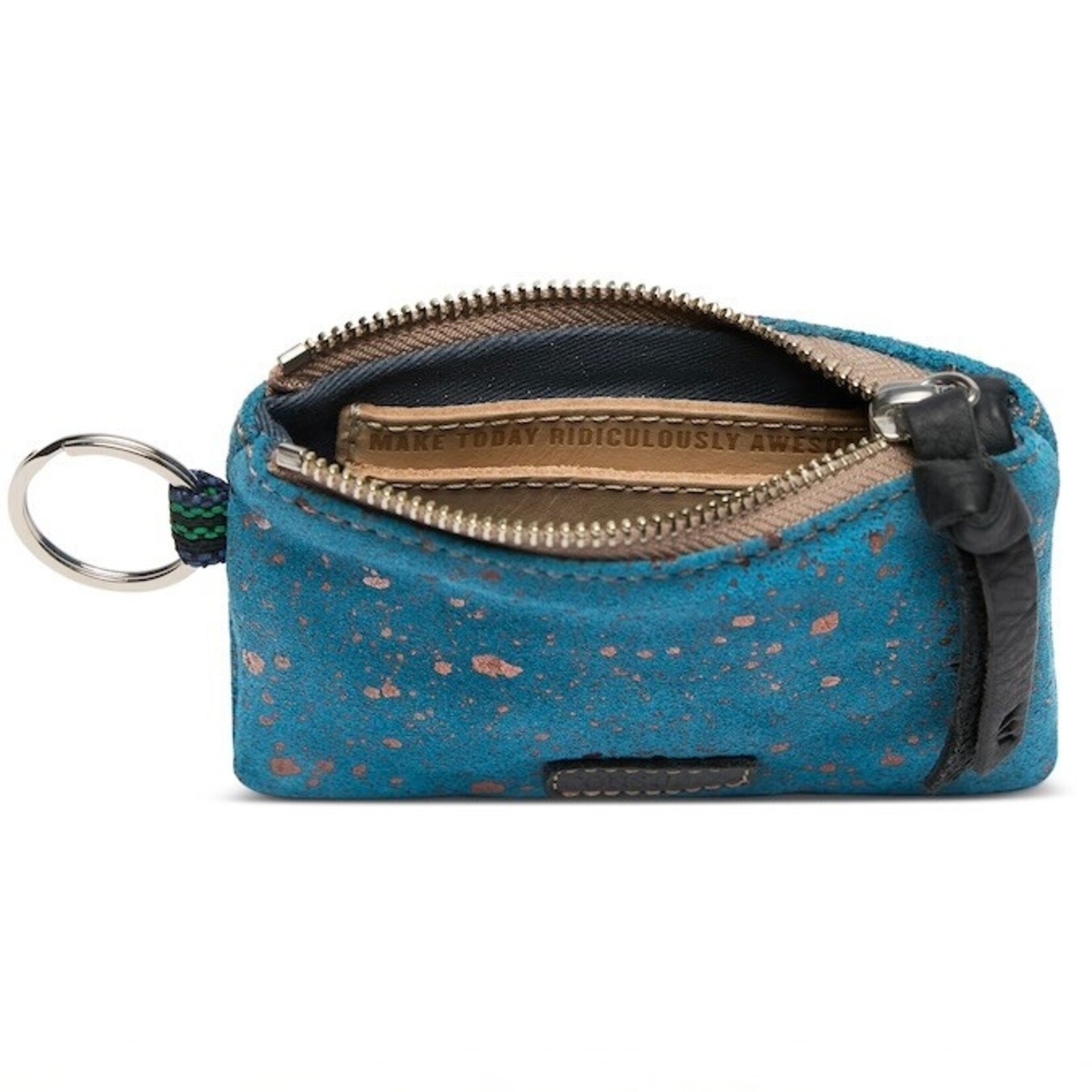 Consuela Nilo Pouch