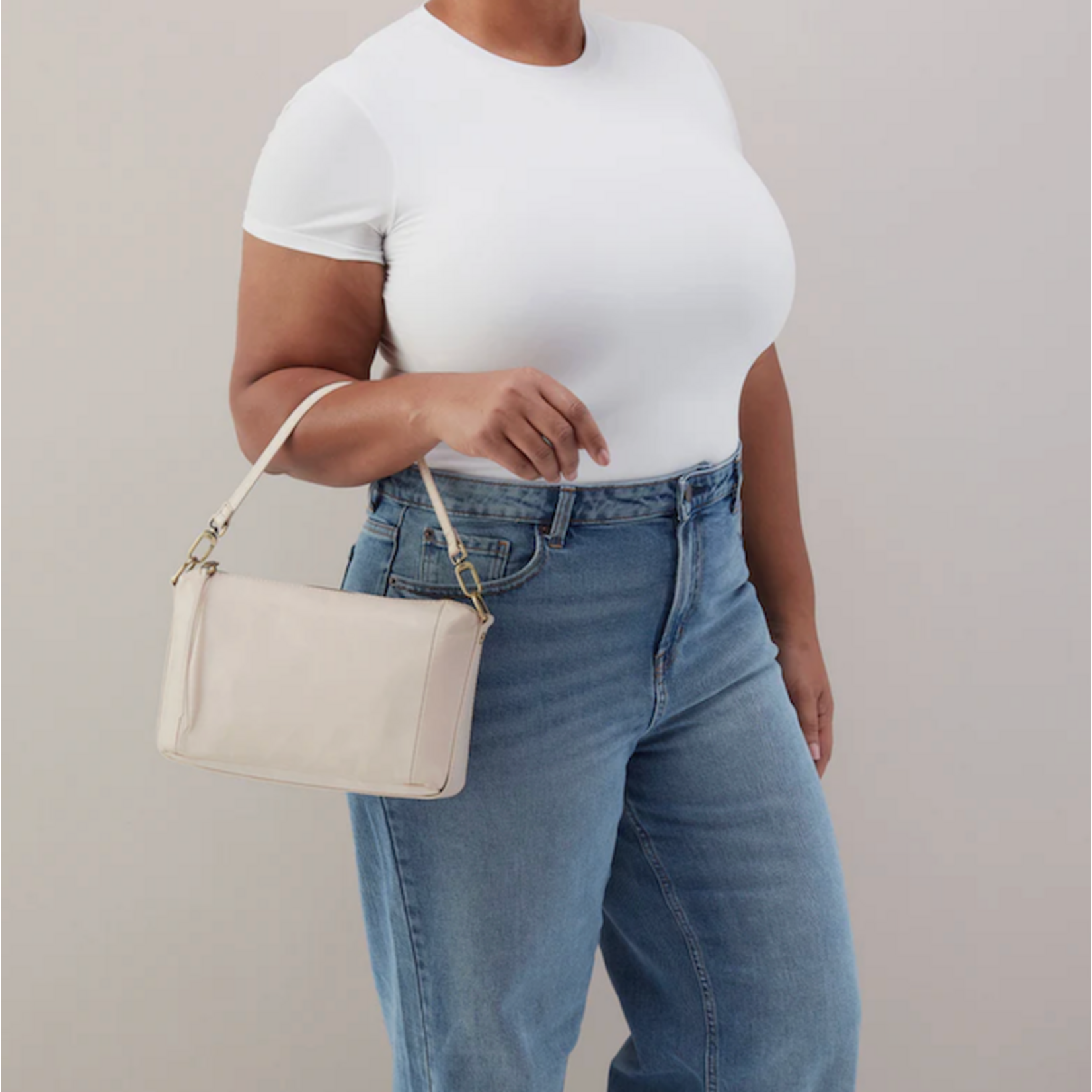 HOBO HOBO - Darcy Carry-All Crossbody Pale Flax Polished Leather