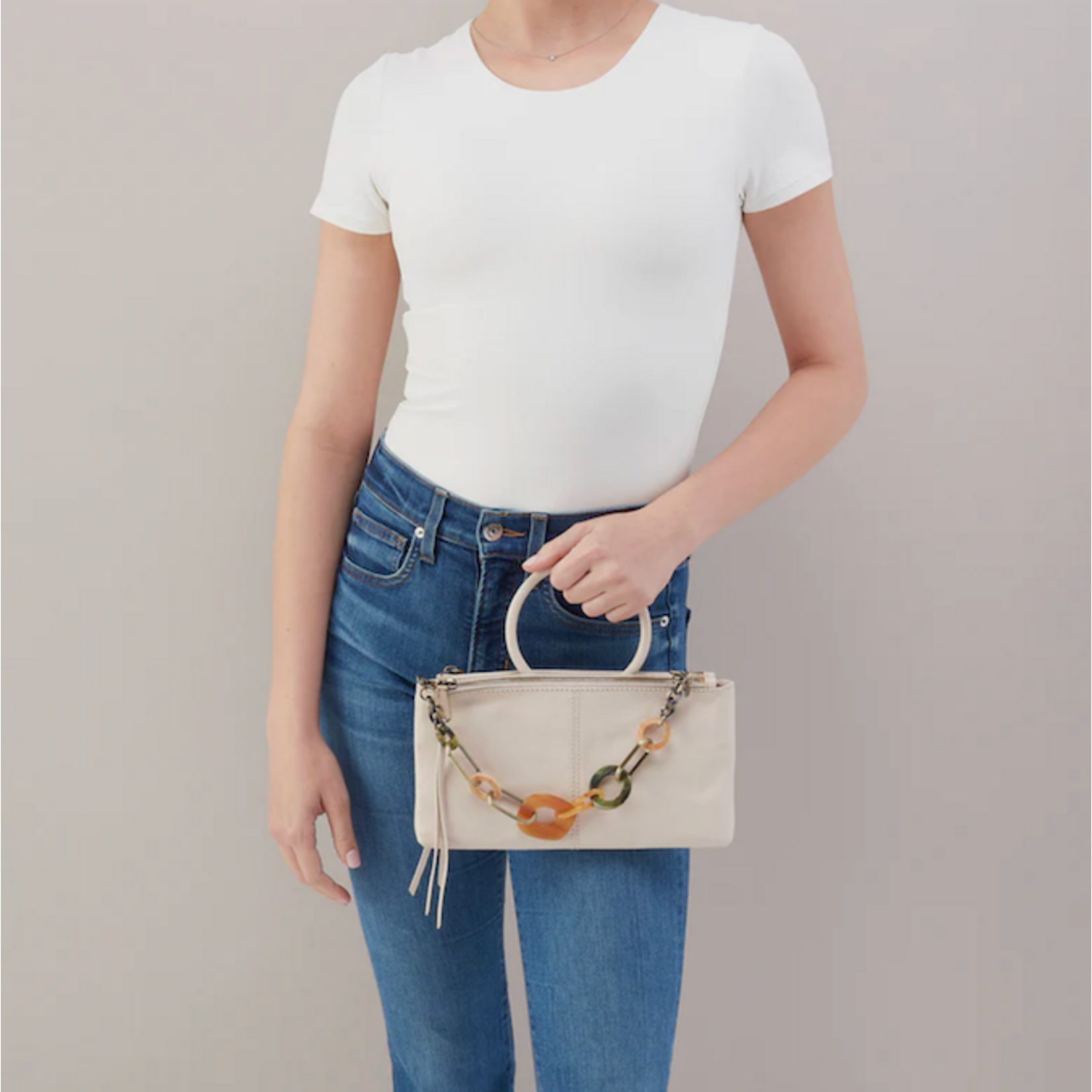 HOBO HOBO - Sable Crossbody with Charm Pale Flax Polished Leather