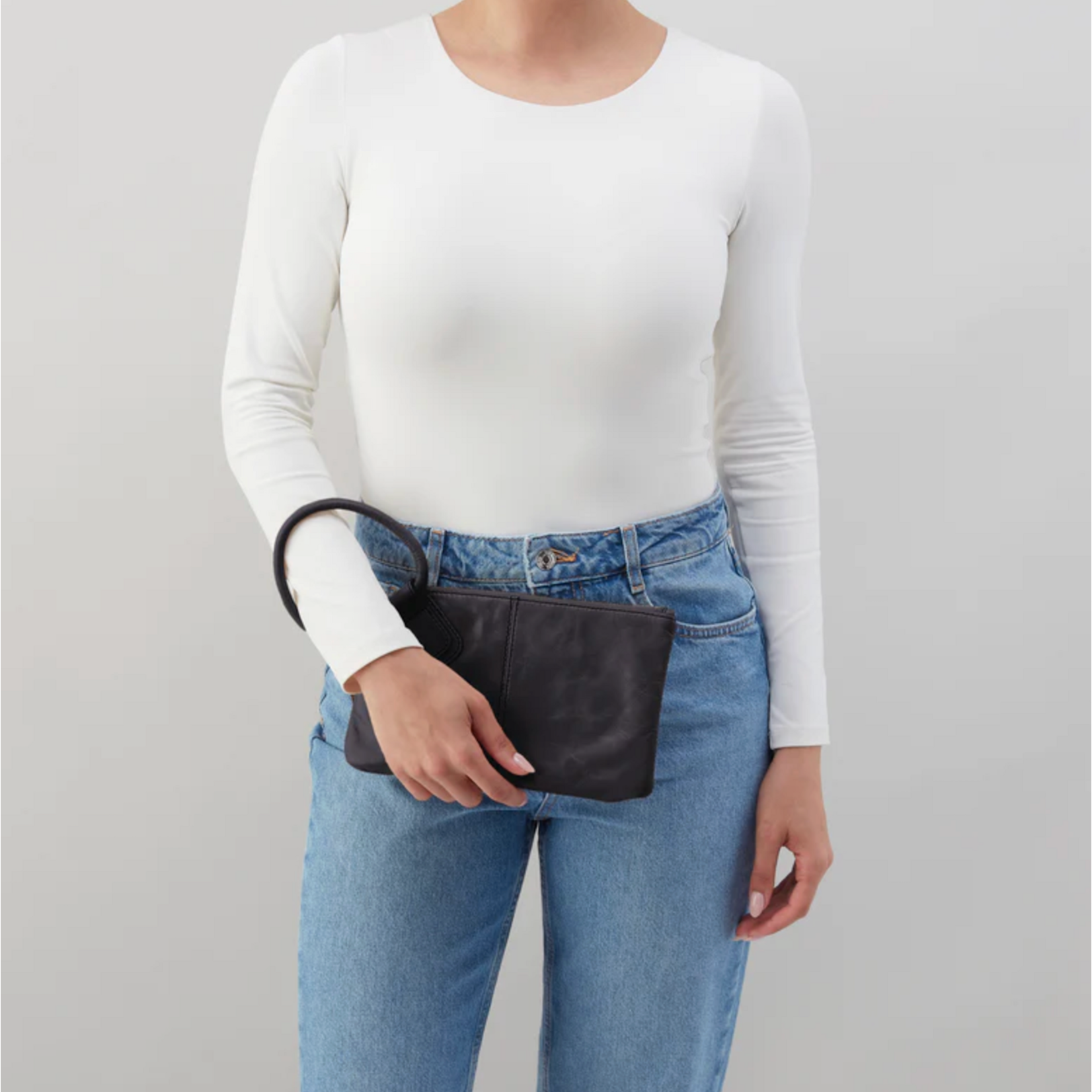 HOBO HOBO - Sable Wristlet Black Polished Leather