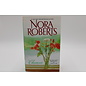 Trade Paperback Roberts, Nora: Chances