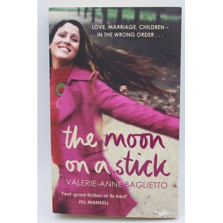 Mass Market Paperback Baglietto, Valerie-Anne: The Moon on a Stick
