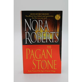 Mass Market Paperback Roberts, Nora: The Pagan Stone (Sign of Seven, #3)