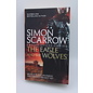 Mass Market Paperback Scarrow, Simon: The Eagle and the Wolves (Eagle, #4)