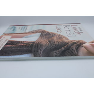 Paperback Nico, Brooke: More Lovely Knitted Lace: Contemporary Patterns in Geometric Shapes
