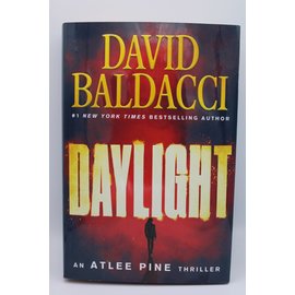 Hardcover Baldacci, David: Daylight (Atlee Pine, #3)