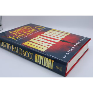 Hardcover Baldacci, David: Daylight (Atlee Pine, #3)