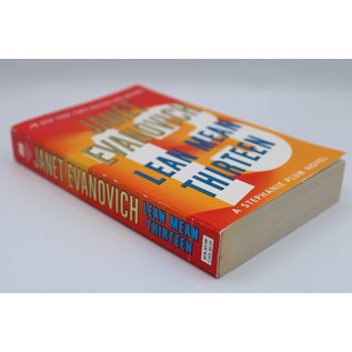 Mass Market Paperback Evanovich, Janet: Lean Mean Thirteen (Stephanie Plum, #13)