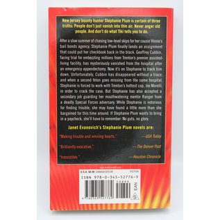Mass Market Paperback Evanovich, Janet: Notorious Nineteen  (Stephanie Plum #19)