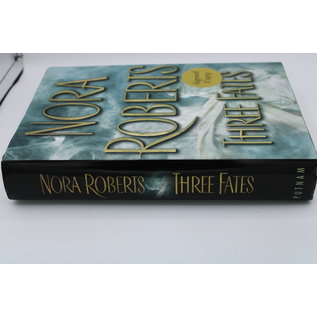 Hardcover Roberts, Nora: Three Fates