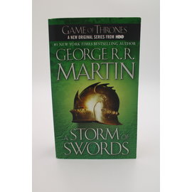 Mass Market Paperback Martin, George R.R.: A Storm of Swords (A Song of Ice and Fire, #3)