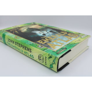 Hardcover Stephens, John: The Emerald Atlas (The Books of Beginning, #1)