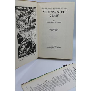 Dixon, Franklin W.: The Twisted Claw (Hardy Boys, #18)