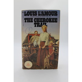Mass Market Paperback L'Amour, Louis: The Cherokee Trail