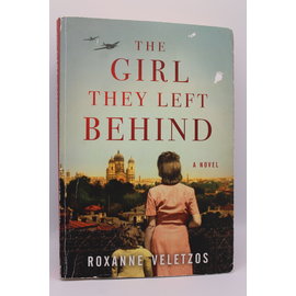 Trade Paperback Veletzos, Roxanne: The Girl They Left Behind