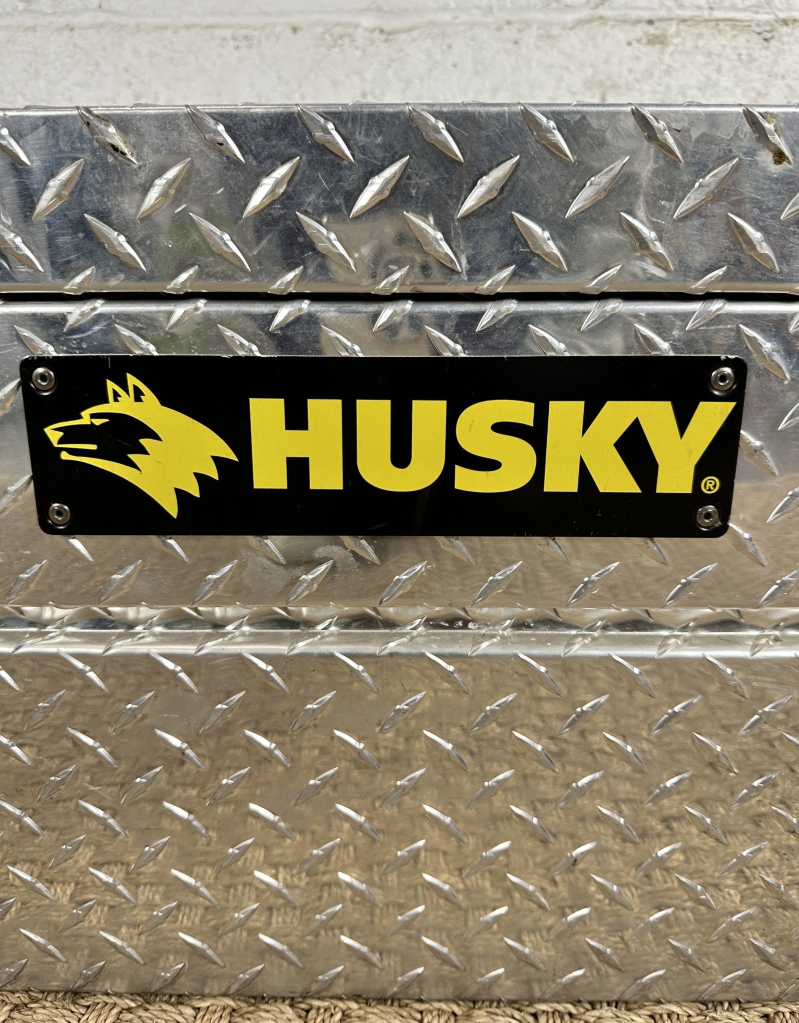 HUSKY Tool & Aluminum Cross Bed Truck Storage