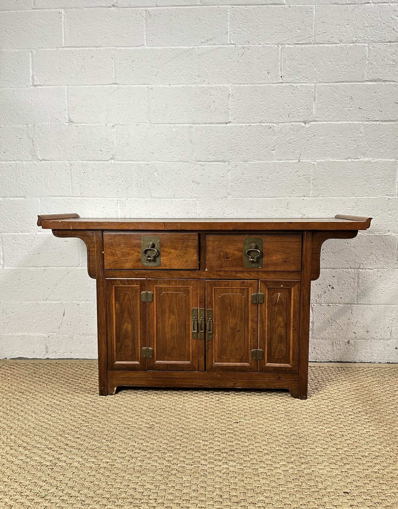 Chinoiserie Elm Wood Sideboard Or Bar/Wine Cabinet