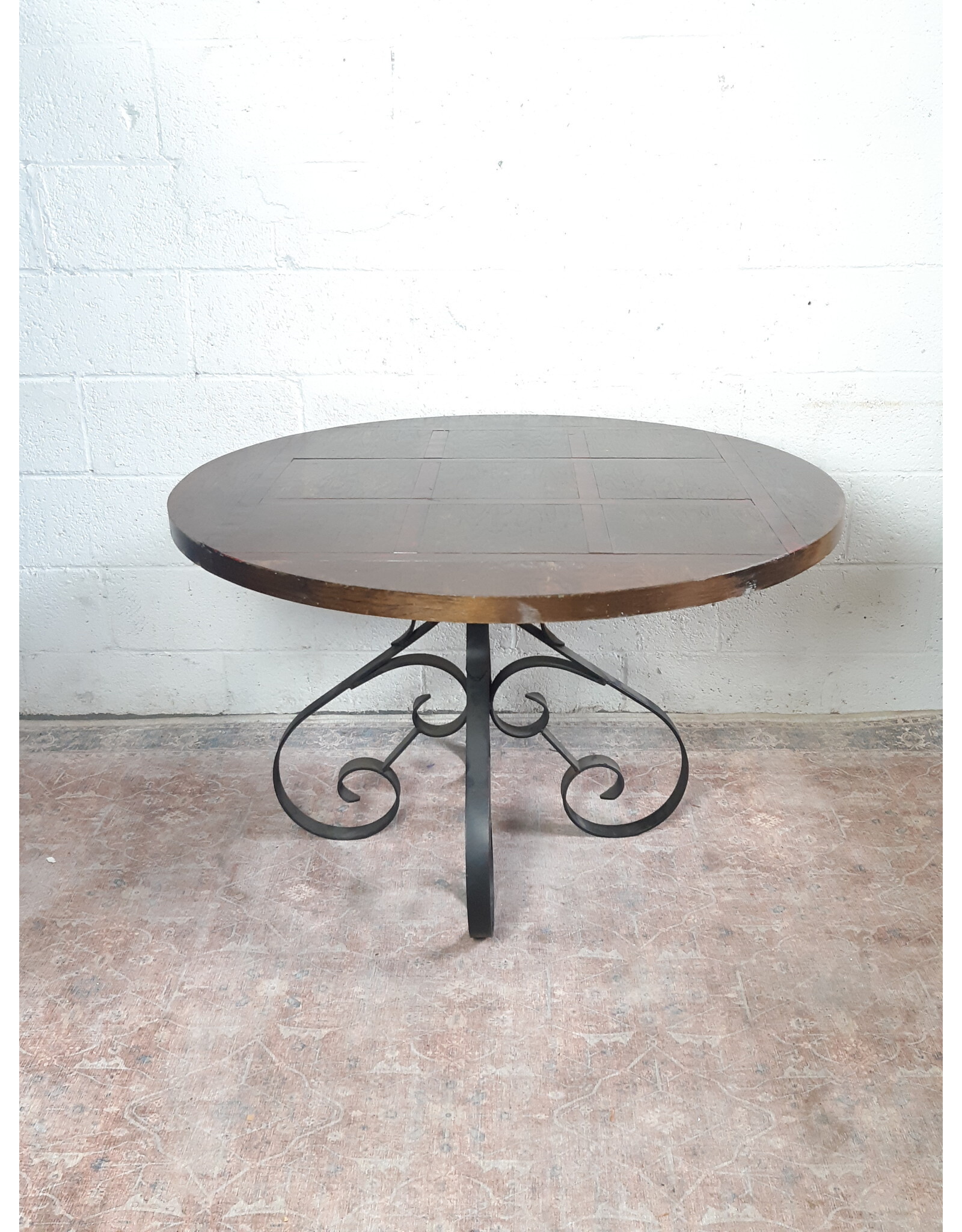 Roman Round Dining Table With Iron Brass Legs & Acacia Wood Top