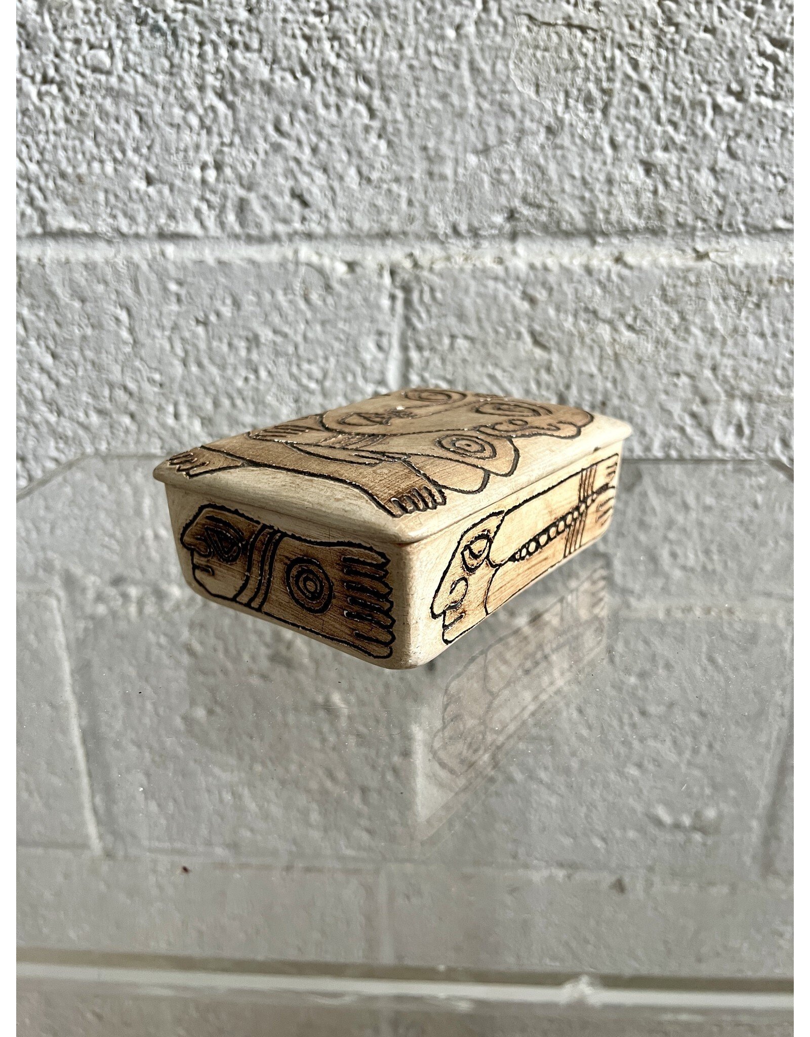 Small handmade box, sgnd W. Ledesma '79