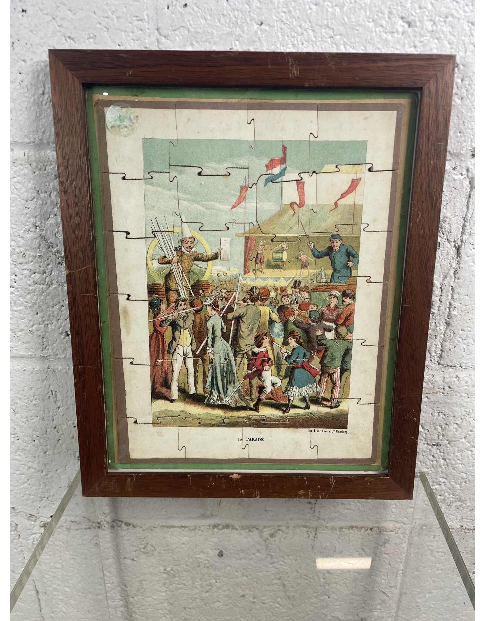 La Parade Framed Vintage Puzzle