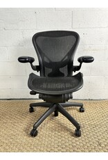 Herman Miller Herman Miller Aeron Chair Size B
