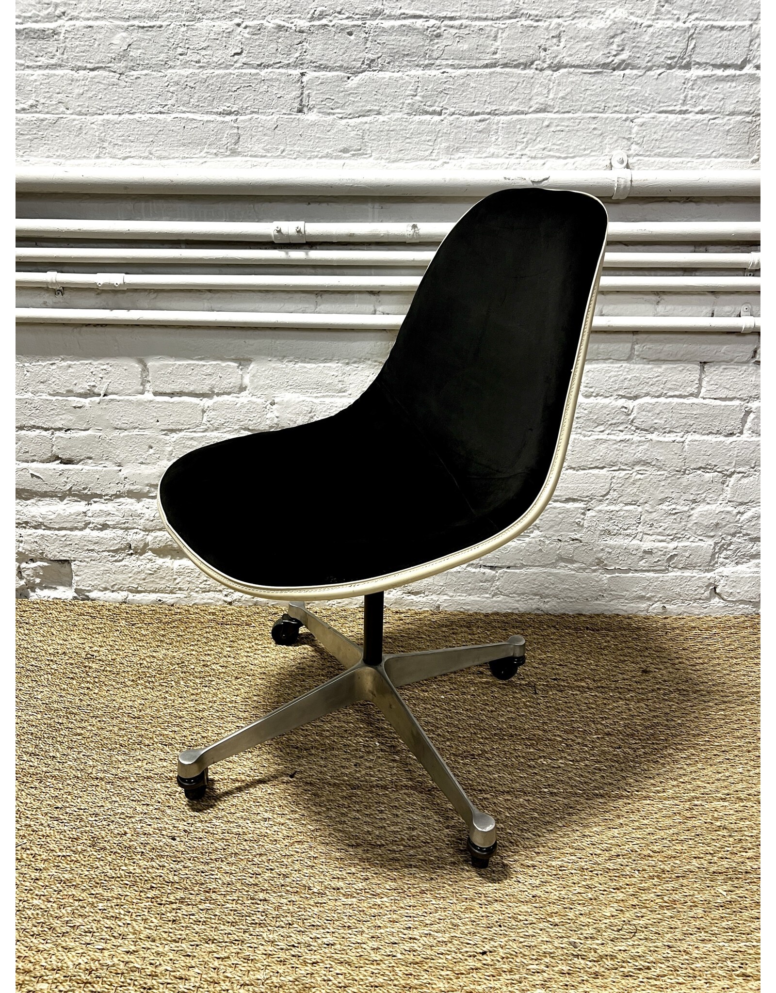 Vintage Charles & Ray Eames PSCC Padded Desk Chair by Herman Miller