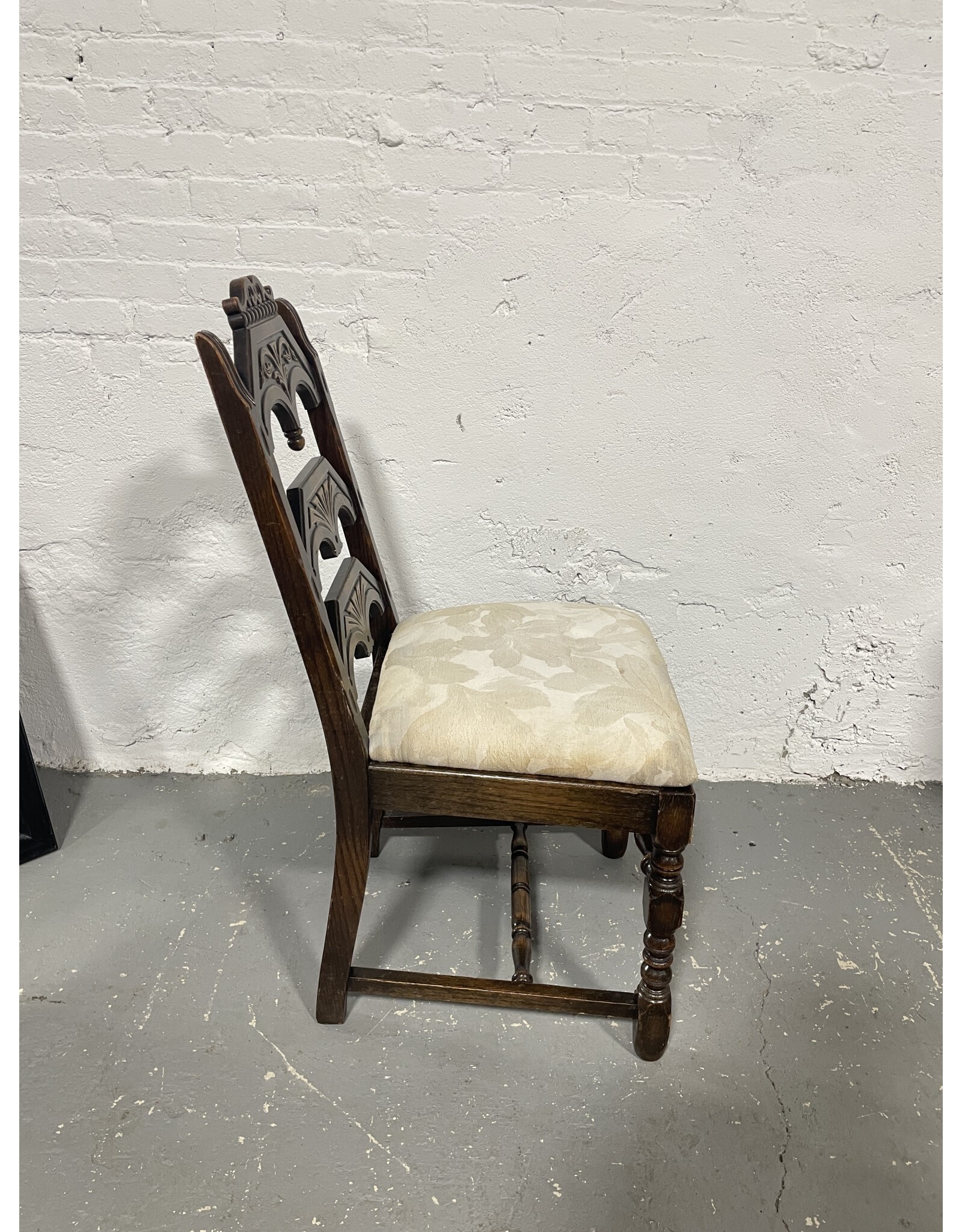 Oak English Tudor Antique Side Chair