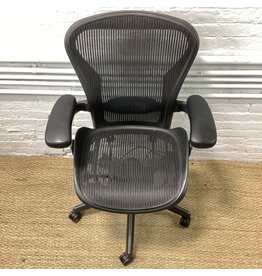 Aeron Chair Herman Miller (Worn Seat)