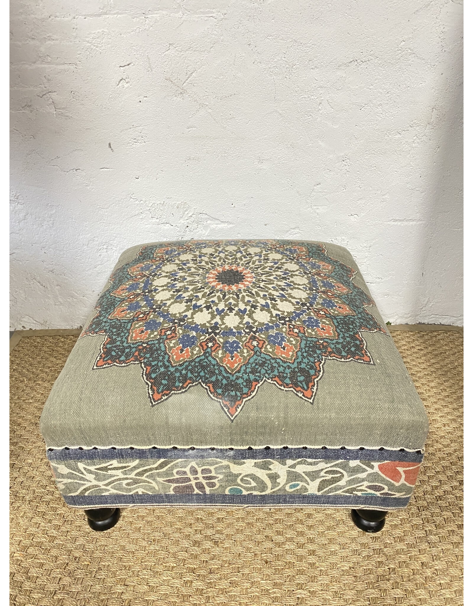 Surya Surat Sage Ottoman, Multi-Color