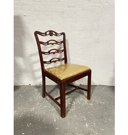 Bernhardt Furniture Solid Mahogany Traditional Style Ladderback Dining Side Chair