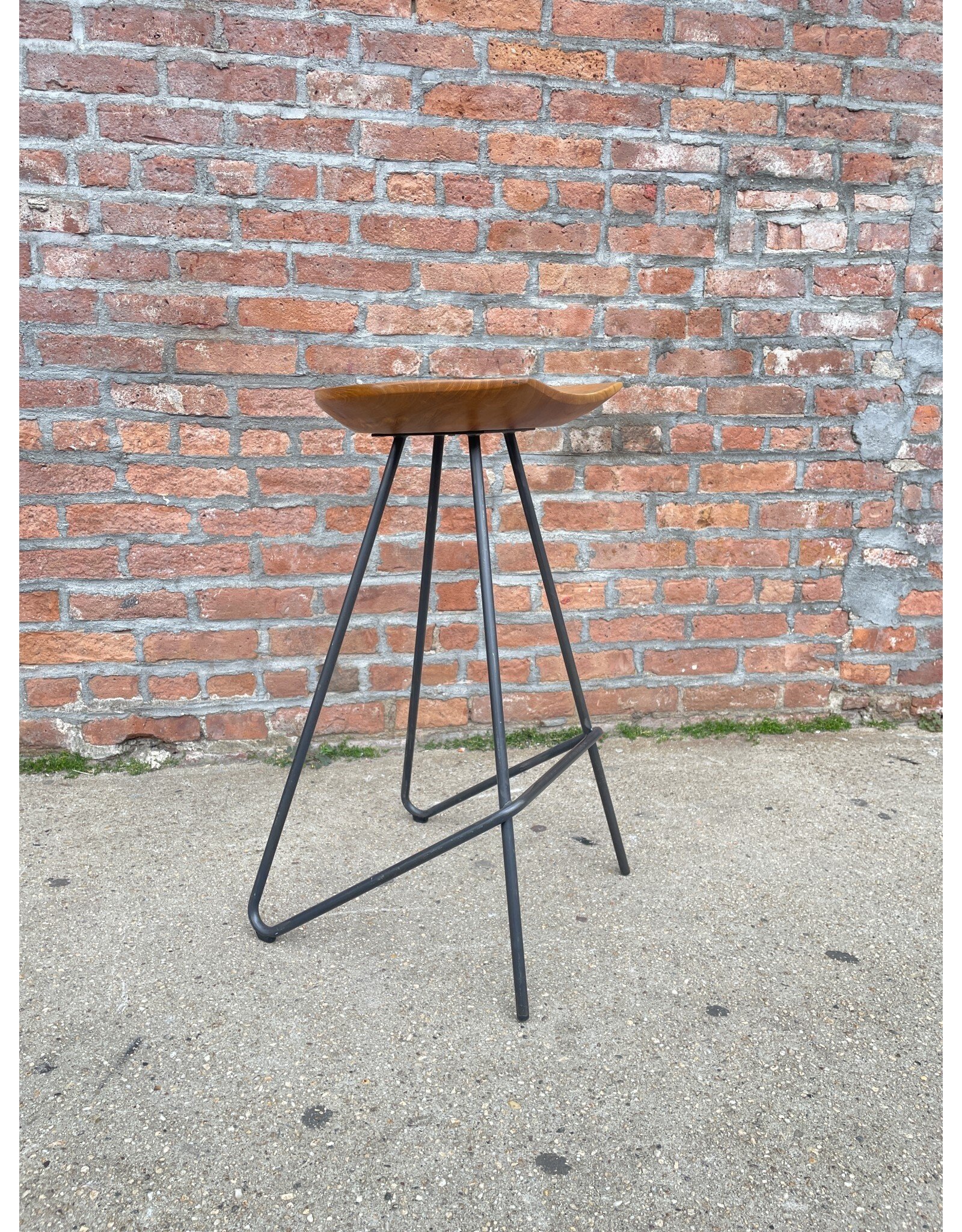 Cattelan Stool by sohoConcept