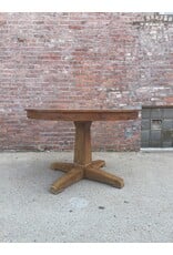 *Ethan Allen Extendable Dining Table