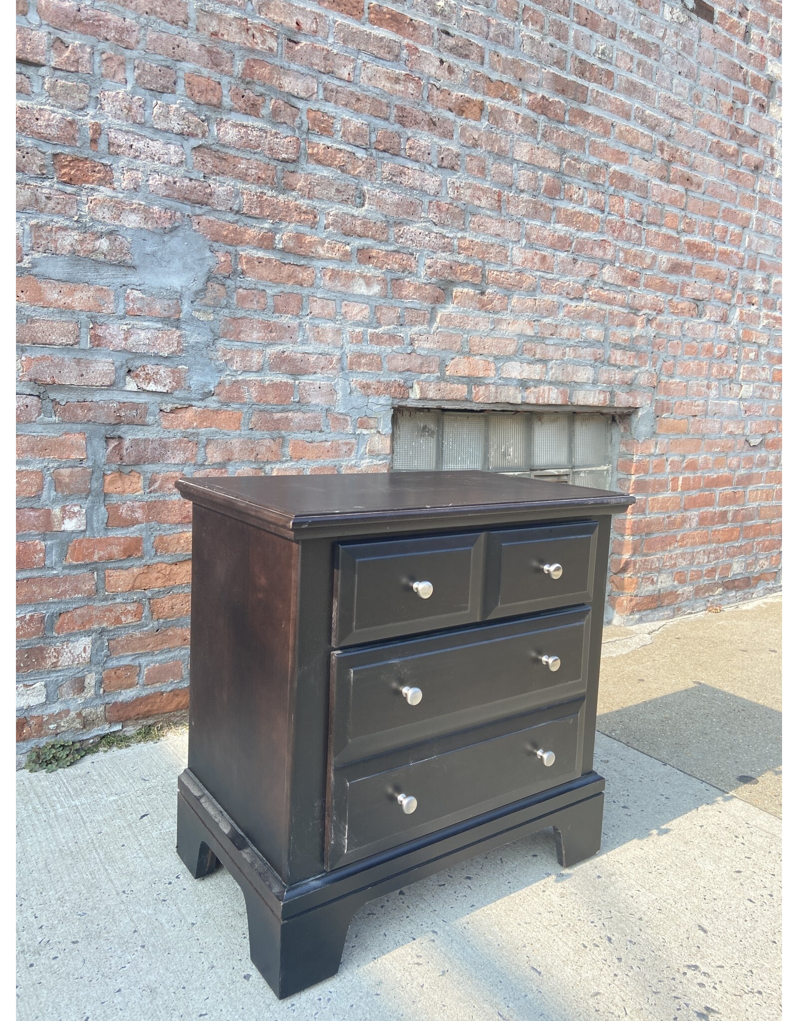 Vaughan Bassett Hamilton Franklin NightStand