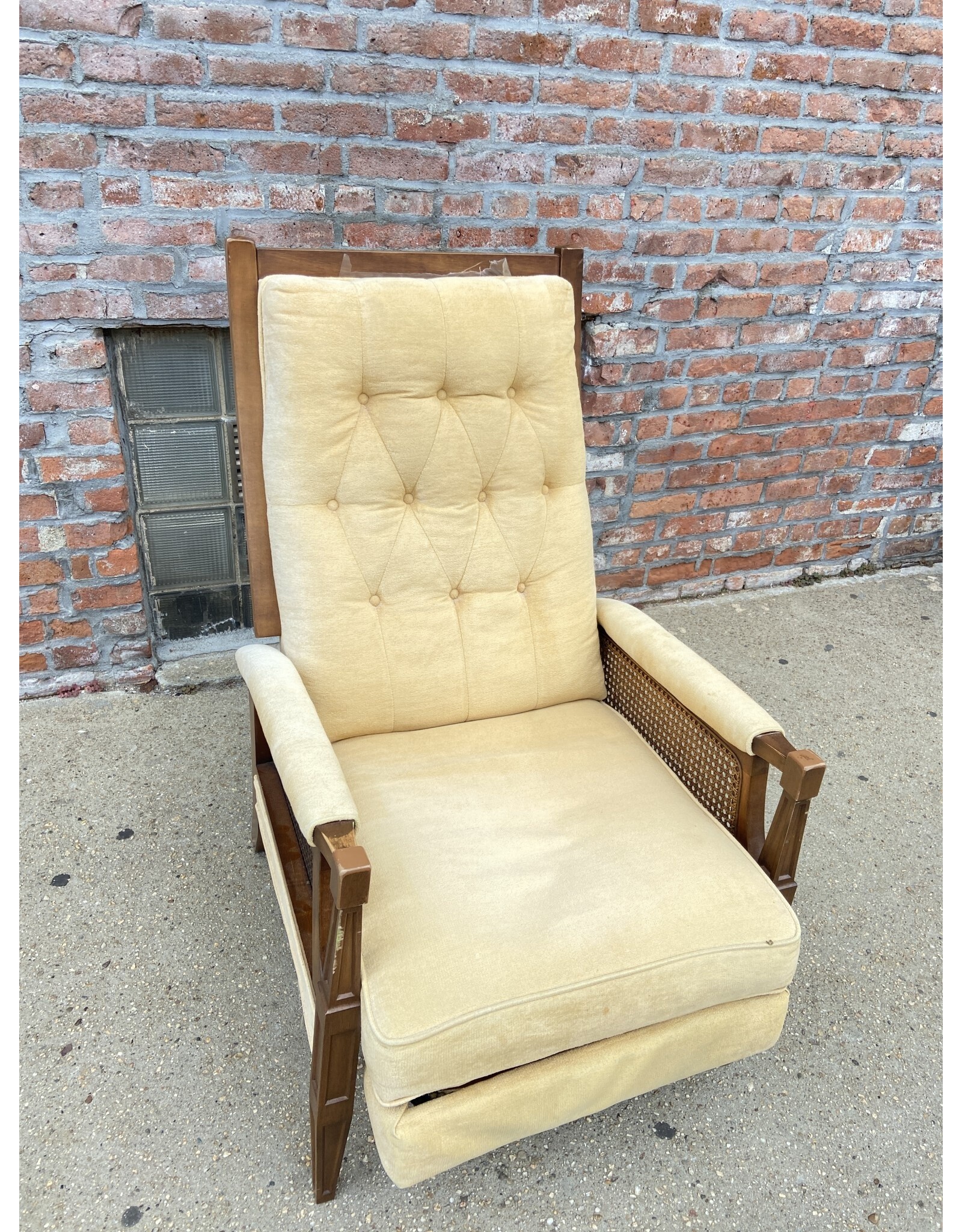 Ivory Button Tufted Back Recliner