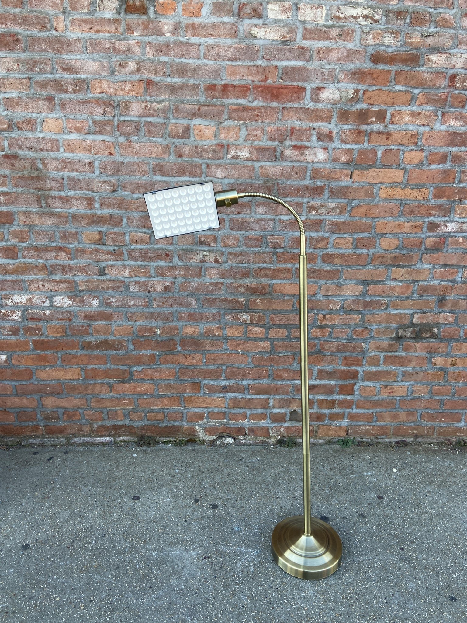 Natural Daylight Battery Lamp Remix Market NYC
