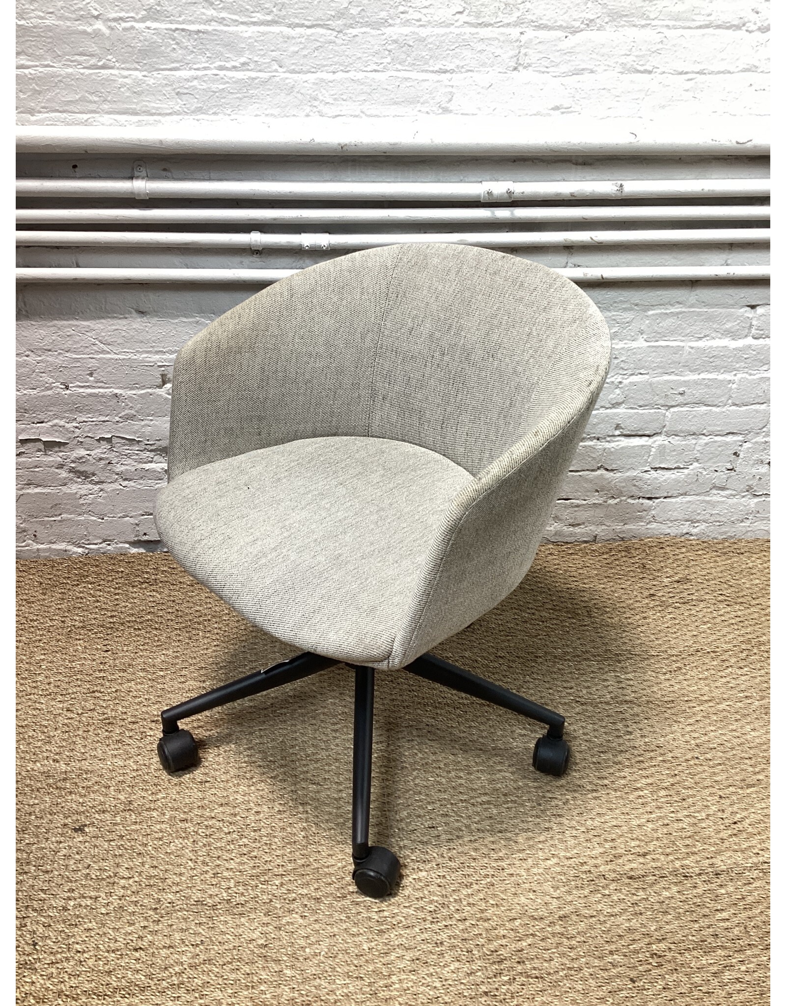 West Elm Deacon Swivel Office Chair 27.8 31.5"H 22.4"W 22"D Remix Market NYC