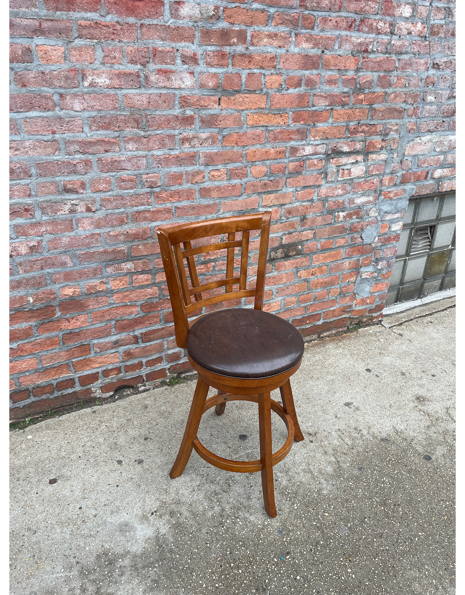 Hillsdale Furniture Fairfox Wood Swivel Stool